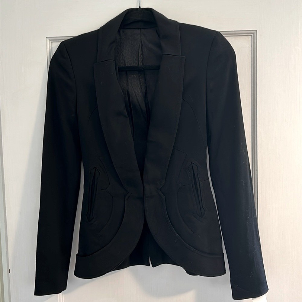 Zac Posen exquisitely tailored blazer with stunning details